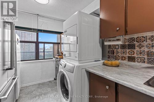 1104 - 17 Knightsbridge Road, Brampton (Queen Street Corridor), ON - Indoor Photo Showing Laundry Room