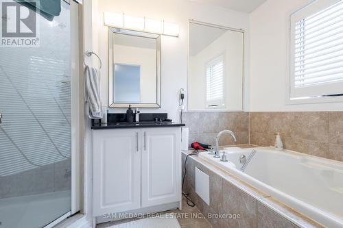 5940 Ridgecrest Trail, Mississauga, ON - Indoor Photo Showing Bathroom