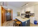 105 Village Centre Court Unit# 324, Vernon, BC  - Indoor Photo Showing Kitchen 