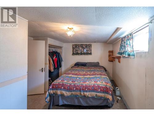 1580 Fairview Road, Penticton, BC - Indoor Photo Showing Bedroom