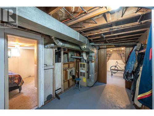 1580 Fairview Road, Penticton, BC - Indoor Photo Showing Basement