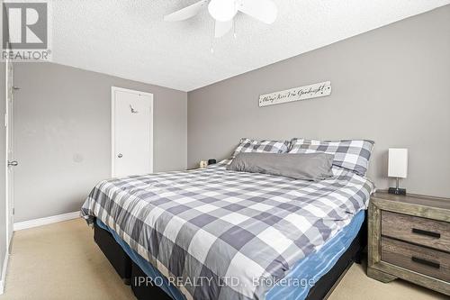 128 Homestead Place, Kitchener, ON - Indoor Photo Showing Bedroom