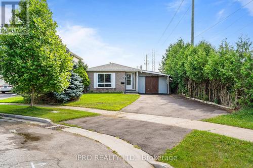 128 Homestead Place, Kitchener, ON - Outdoor