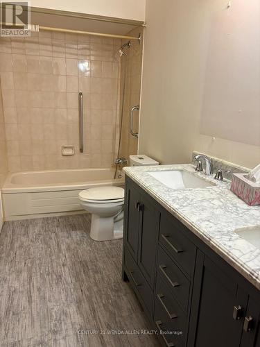 421 Oakwood Avenue, North Bay, ON - Indoor Photo Showing Bathroom