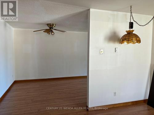 421 Oakwood Avenue, North Bay, ON - Indoor Photo Showing Other Room