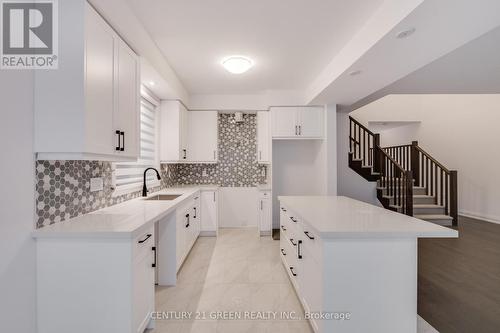 14 Holder Drive, Brantford, ON - Indoor Photo Showing Kitchen