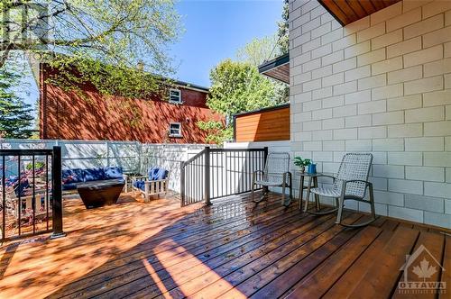 652B Tweedsmuir Avenue, Ottawa, ON - Outdoor With Deck Patio Veranda With Exterior