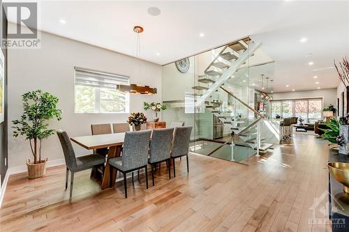 652B Tweedsmuir Avenue, Ottawa, ON - Indoor Photo Showing Dining Room