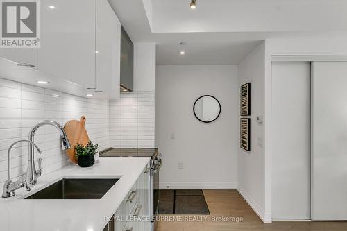 1130 - 251 Jarvis Street, Toronto (Church-Yonge Corridor), ON - Indoor Photo Showing Kitchen