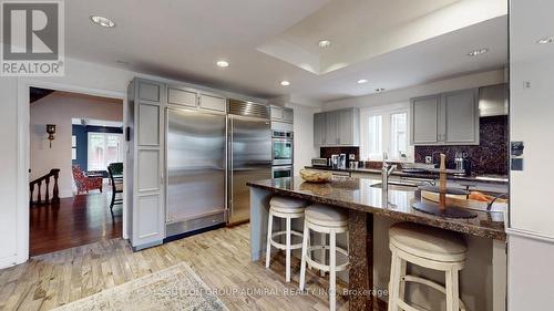 8 Mead Court, Toronto (St. Andrew-Windfields), ON - Indoor Photo Showing Kitchen