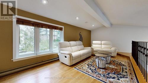 8 Mead Court, Toronto (St. Andrew-Windfields), ON - Indoor