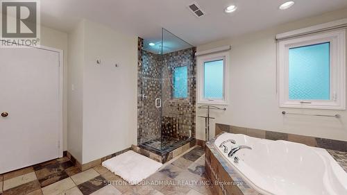 8 Mead Court, Toronto (St. Andrew-Windfields), ON - Indoor Photo Showing Bathroom