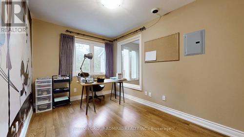 8 Mead Court, Toronto (St. Andrew-Windfields), ON - Indoor Photo Showing Other Room