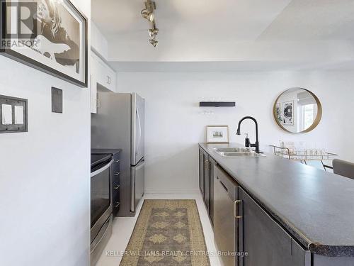 524 - 46 East Liberty Street, Toronto (Niagara), ON - Indoor Photo Showing Kitchen With Double Sink