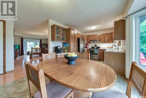 142 Calypso Drive, Moose Jaw, SK - Indoor Photo Showing Dining Room