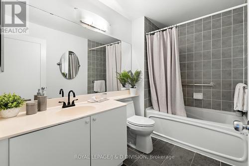 118 - 119 Merton Street, Toronto (Mount Pleasant West), ON - Indoor Photo Showing Bathroom