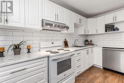 2A Battenberg Avenue, Toronto (Woodbine Corridor), ON - Indoor Photo Showing Kitchen