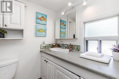 2A Battenberg Avenue, Toronto (Woodbine Corridor), ON - Indoor Photo Showing Bathroom