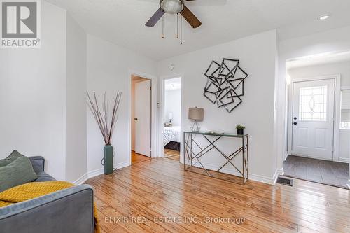 2A Battenberg Avenue, Toronto (Woodbine Corridor), ON - Indoor Photo Showing Other Room