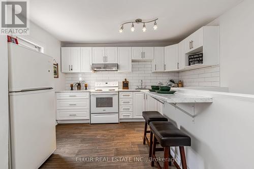 2A Battenberg Avenue, Toronto (Woodbine Corridor), ON - Indoor Photo Showing Kitchen