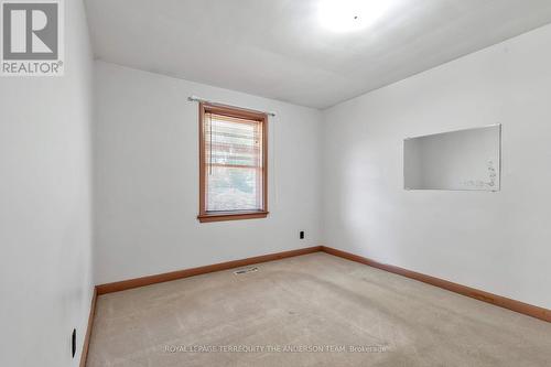 1110 Athol Street, Whitby (Downtown Whitby), ON - Indoor Photo Showing Other Room