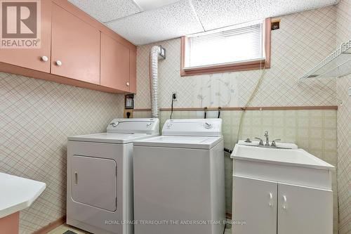 1110 Athol Street, Whitby (Downtown Whitby), ON - Indoor Photo Showing Laundry Room