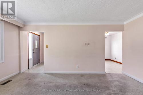 1110 Athol Street, Whitby (Downtown Whitby), ON - Indoor Photo Showing Other Room