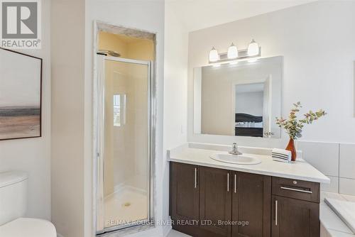 74 Artania Street, Oshawa (Windfields), ON - Indoor Photo Showing Bathroom