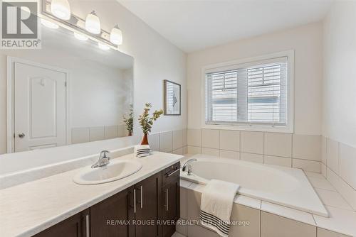 74 Artania Street, Oshawa (Windfields), ON - Indoor Photo Showing Bathroom