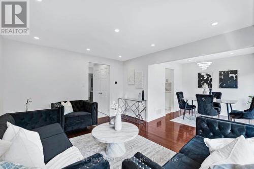 145 East Avenue, Toronto (Rouge), ON - Indoor Photo Showing Living Room