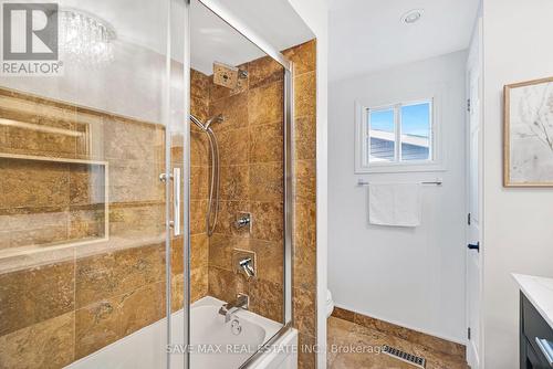 145 East Avenue, Toronto (Rouge), ON - Indoor Photo Showing Bathroom