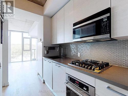 406 - 60 Haslett Avenue, Toronto (The Beaches), ON - Indoor Photo Showing Kitchen