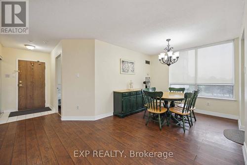 401 - 330 Alton Towers Circle, Toronto (Milliken), ON - Indoor Photo Showing Dining Room