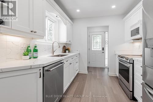 30 Fawcett Trail, Toronto (Malvern), ON - Indoor Photo Showing Kitchen