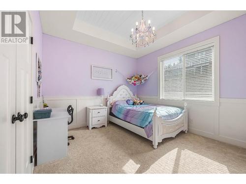 1550 Emerald Drive, Kamloops, BC - Indoor Photo Showing Bedroom