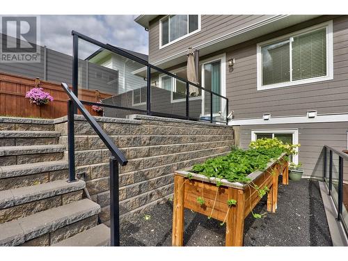 1550 Emerald Drive, Kamloops, BC - Outdoor With Exterior