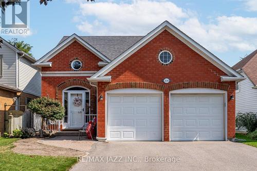 390 Elmwood Court, Oshawa (Samac), ON - Outdoor