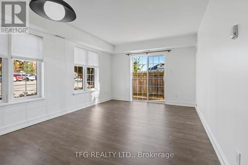 101 - 98 Aspen Springs Drive, Clarington (Bowmanville), ON - Indoor Photo Showing Living Room