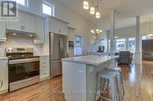 406 Larry Street, Central Elgin (Port Stanley), ON - Indoor Photo Showing Kitchen With Upgraded Kitchen