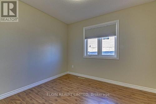 406 Larry Street, Central Elgin (Port Stanley), ON - Indoor Photo Showing Other Room