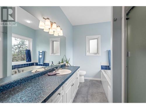 3962 Summerside Court, Kelowna, BC - Indoor Photo Showing Bathroom