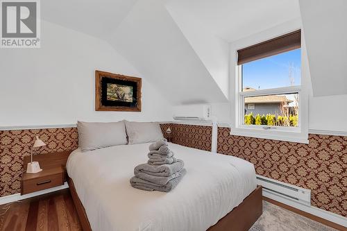 863 Coronado Crescent, Kelowna, BC - Indoor Photo Showing Bedroom