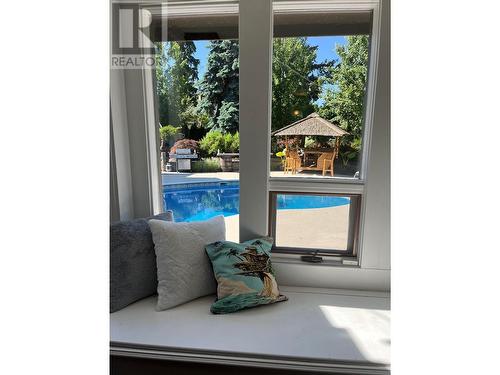 863 Coronado Crescent, Kelowna, BC -  With In Ground Pool