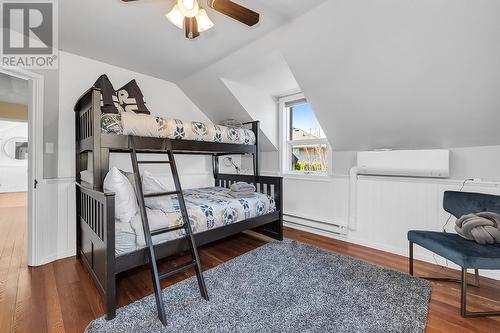 863 Coronado Crescent, Kelowna, BC - Indoor Photo Showing Bedroom