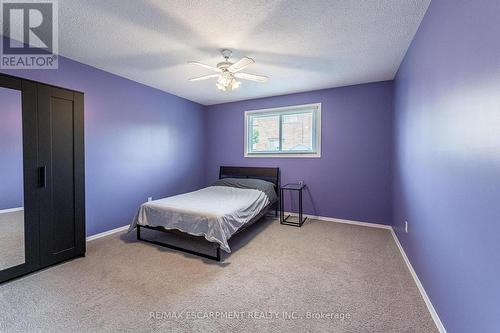 248 Guildwood Drive, Hamilton, ON - Indoor Photo Showing Bedroom