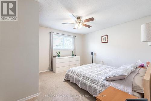 248 Guildwood Drive, Hamilton, ON - Indoor Photo Showing Bedroom