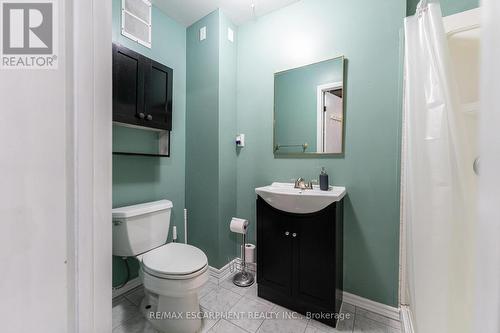 248 Guildwood Drive, Hamilton, ON - Indoor Photo Showing Bathroom