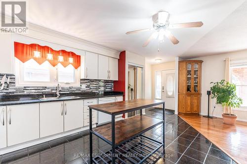 248 Guildwood Drive, Hamilton (Gurnett), ON - Indoor Photo Showing Kitchen With Double Sink