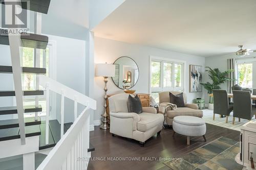 4 Lowrie Lane, Guelph/Eramosa (Eden Mills), ON - Indoor Photo Showing Living Room