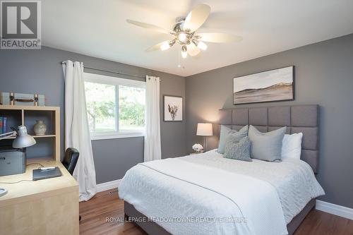 4 Lowrie Lane, Guelph/Eramosa (Eden Mills), ON - Indoor Photo Showing Bedroom